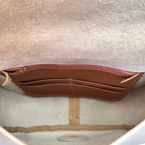 Dooney & Bourke | Vintage Teton Large Saddle Bag - Picture 11 of 12